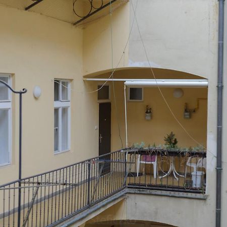 Pinkova Apartments Прага Екстериор снимка